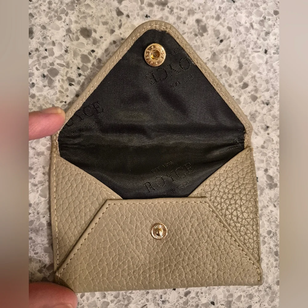 NEW Royce New York Monogrammed Leather Envelope Style Card Holder - Tan